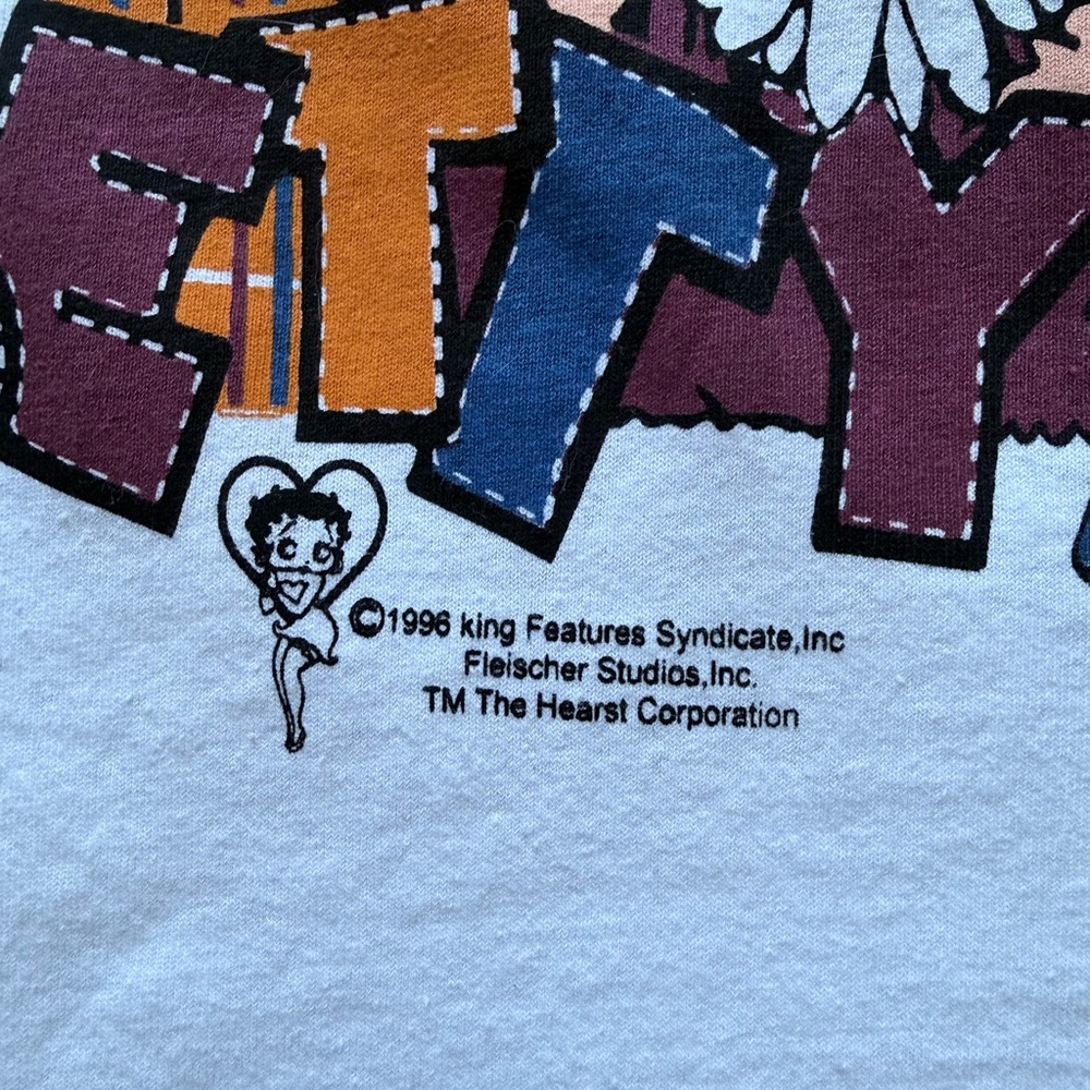 Vintage 1996 Betty Boop Daisy Flower Graphic Streetwear Tee - Picture 3 of 8